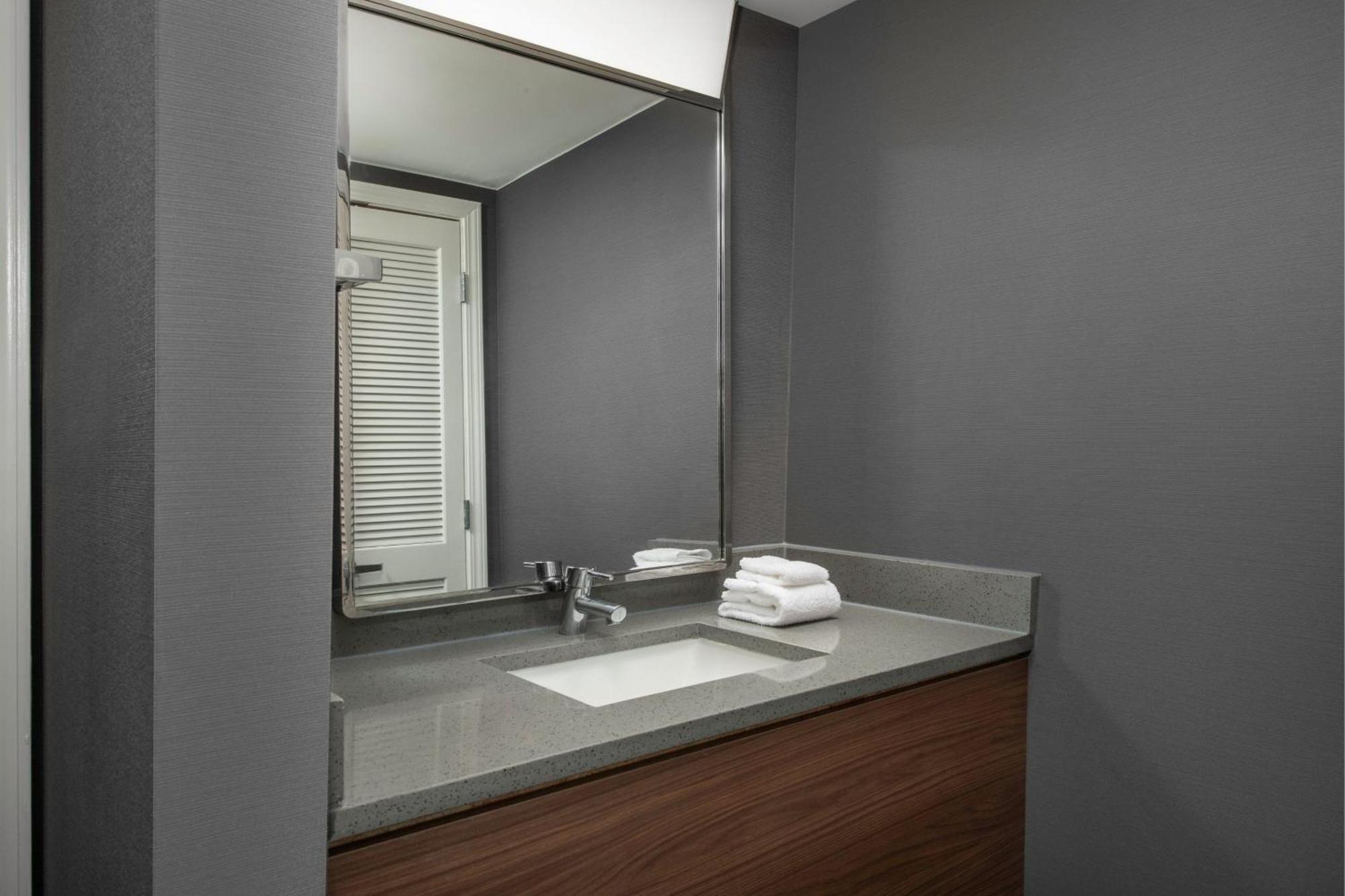 Courtyard By Marriott Dothan Eksteriør bilde