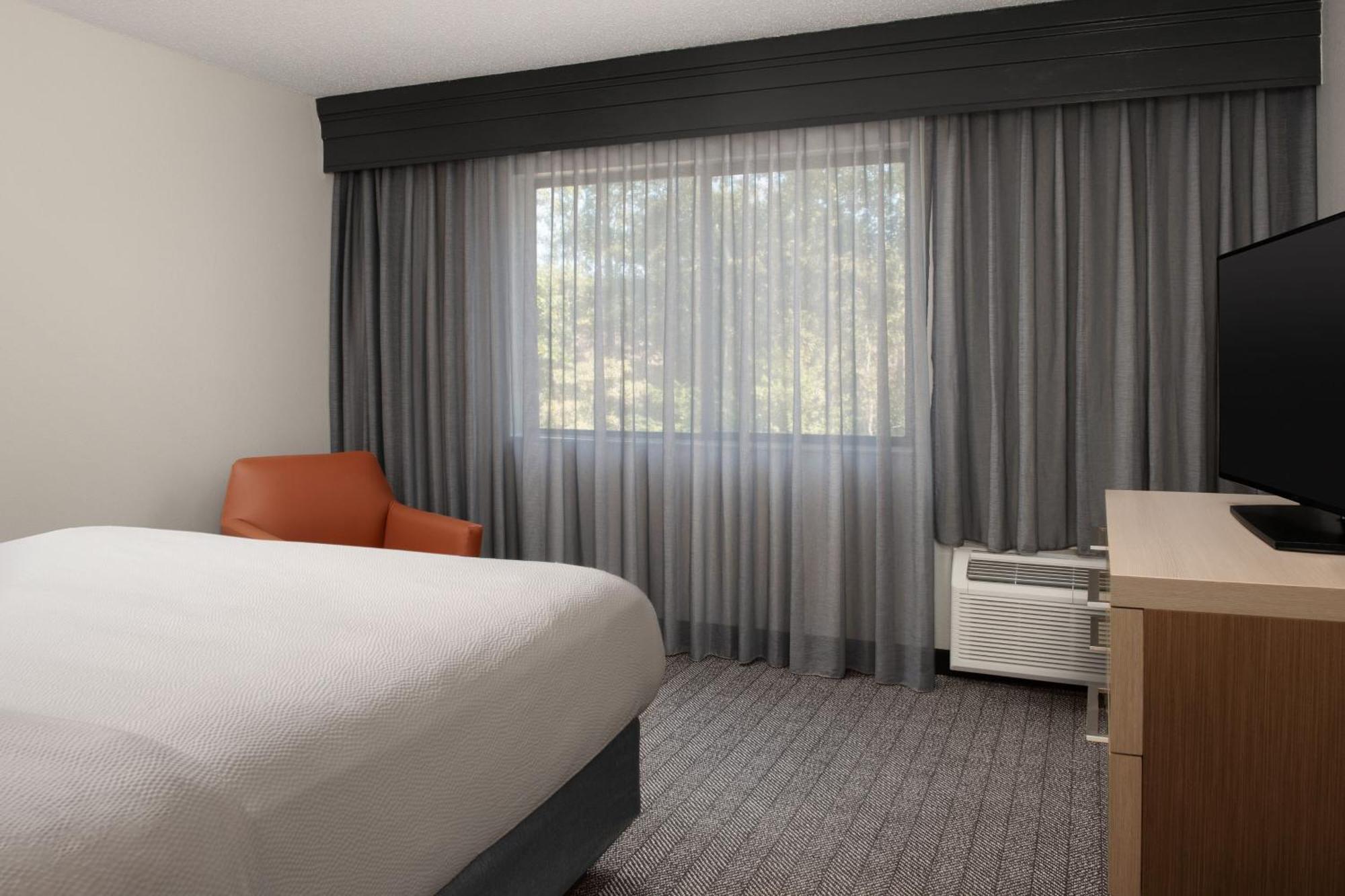 Courtyard By Marriott Dothan Eksteriør bilde